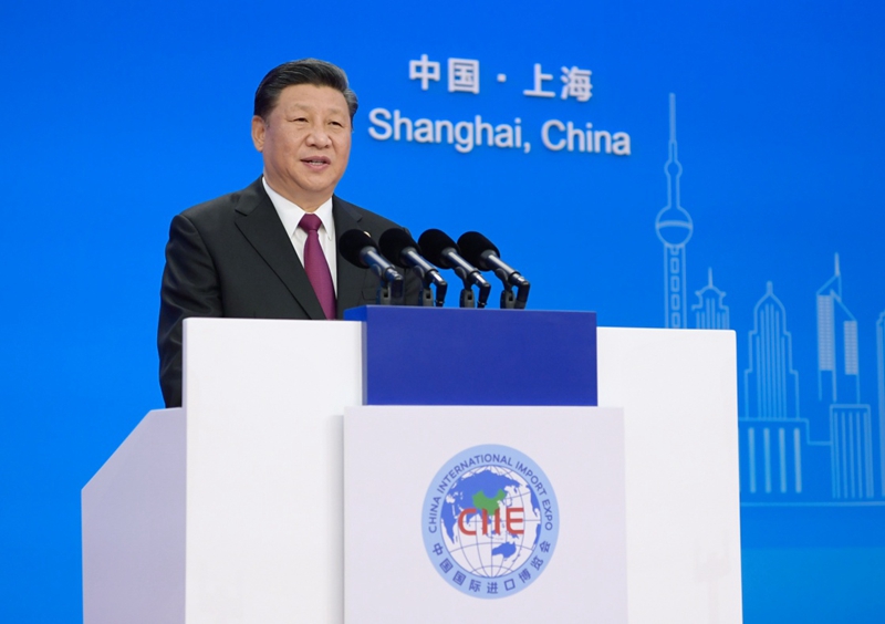 11月5日，首届中国国际进口博览会在上海开幕。国家主席习近平出席开幕式并发表题为《共建创新包容的开放型世界经济》的主旨演讲。新华社记者 李学仁 摄